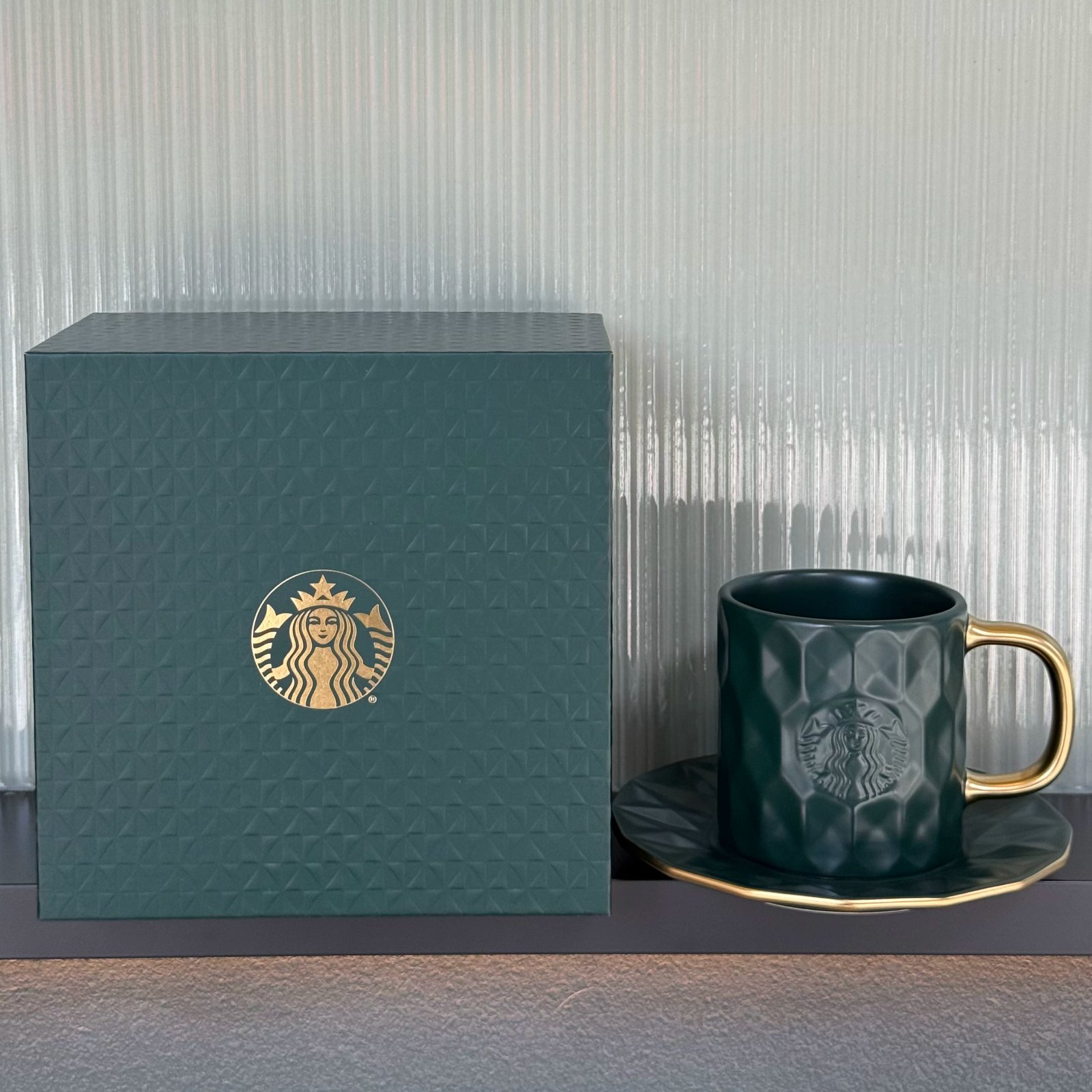 380ml Dark Green Glossy Ceramic Cup and Saucer Gift Set, Original Price 199