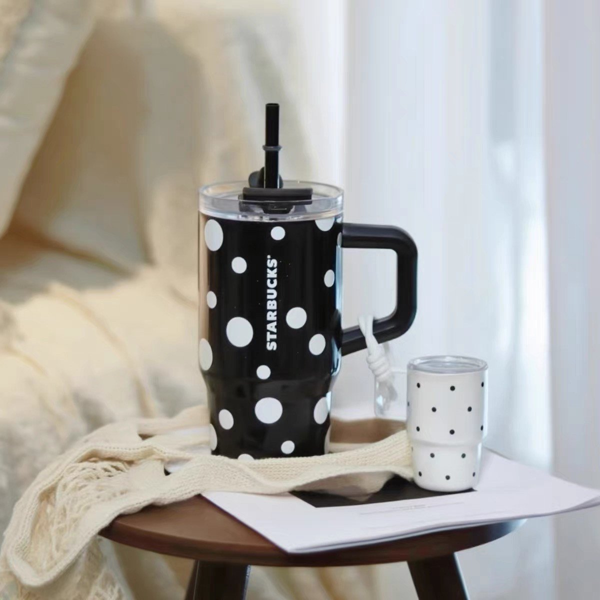 615ml black polka dot double drinking spout, and mini cup pendant